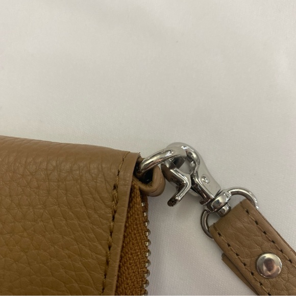 Estalon Womens Zip around Leather RFID Protection Wristlet Wallet Camel - Picture 7 of 9